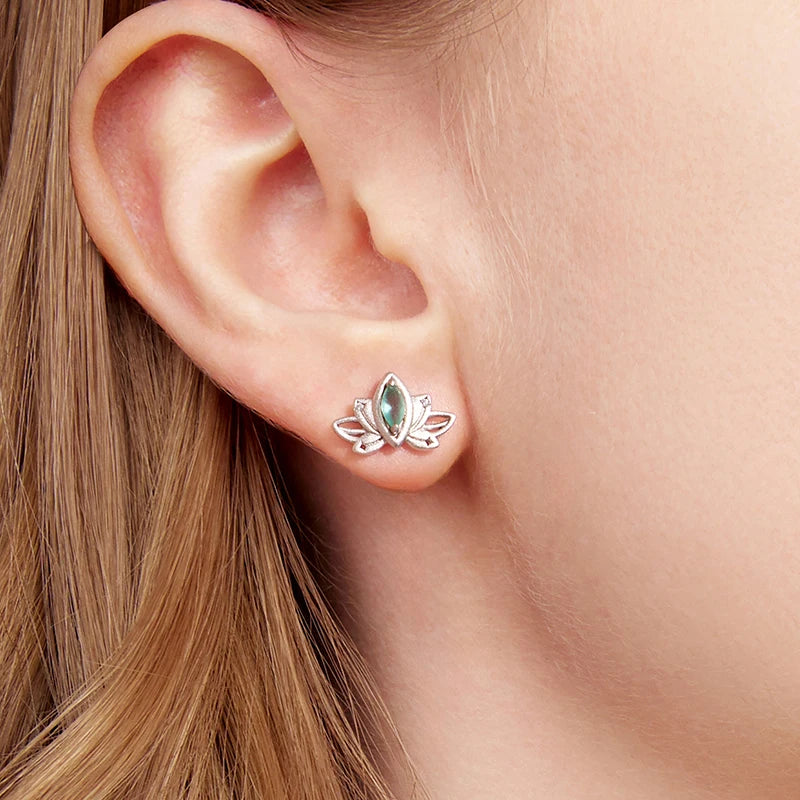 Boucles d'Oreilles Puces Fleur de Lotus en Argent 925
