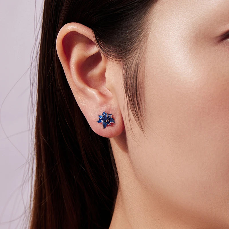 Boucles d'Oreilles Puces Lotus Bleu en Argent 925