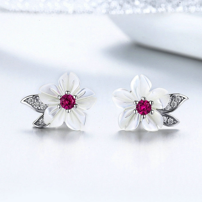 Boucles d’Oreilles Fleurs Blanches Puces en Argent Sterling 925 plaqué or blanc avec zircons blancs et rouges - Photo 3