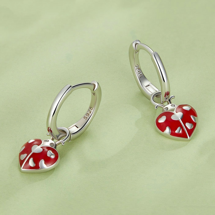Boucles d'Oreilles Créoles Pendentif Coccinelles - Image 4
