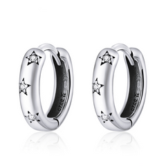 Boucles d’Oreilles Créoles Étoiles en argent 925 plaqué or blanc avec zircons blancs