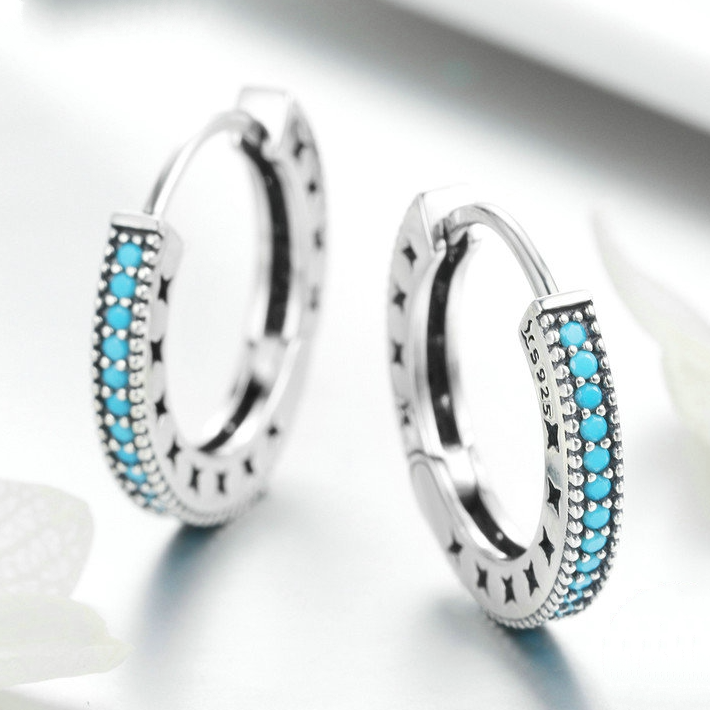Boucles d’Oreilles Créoles Bleus en argent 925 plaqué or blanc avec zircons bleus - Photo 6