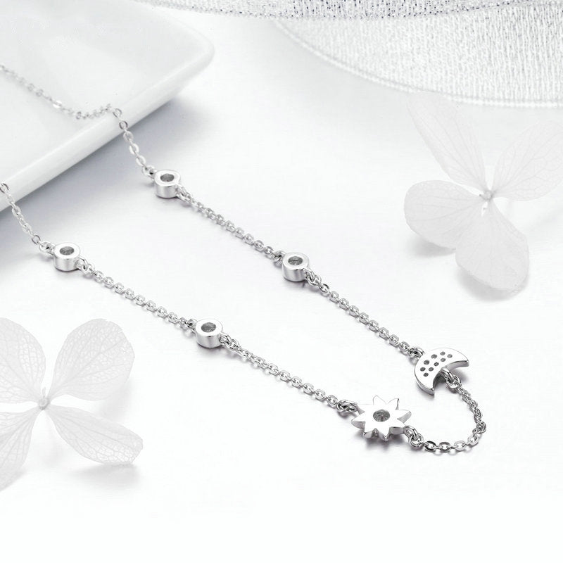 Collier Lune et Étoile en argent 925 plaqué or blanc ajustable avec zircons blancs - Photo 3