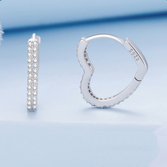 Boucles d’Oreilles Créoles Coeurs en argent 925 plaqué or blanc avec zircons blancs - Photo 4