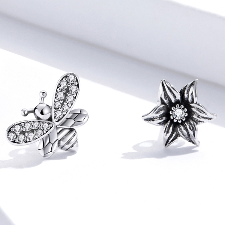 Boucles d'Oreilles Abeille et Fleur - Image 3