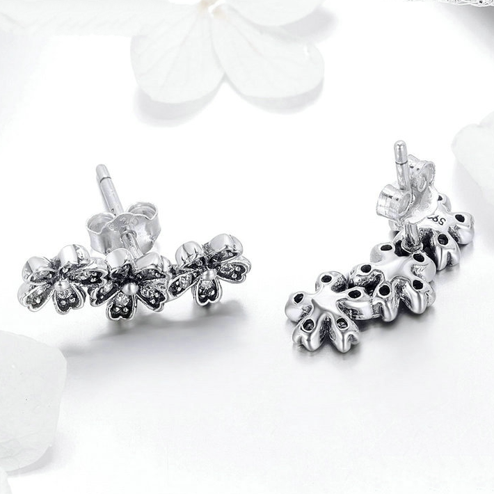Boucles d'oreilles Fleurs Brillantes - Image 4