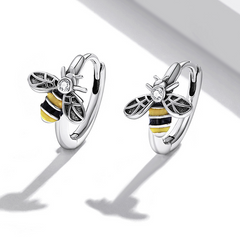 Boucles d’Oreilles Créoles Abeille Argent Sterling 925 plaqué or blanc avec des détails émaillés à la main - Photo 3