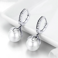 Boucles d’Oreilles Créoles Pendentif Perles en argent 925 plaqué or blanc avec zircons blancs - Photo 3