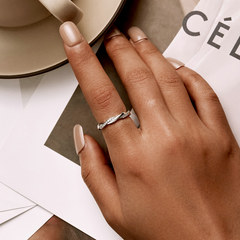 Bague torsadée argent brillant