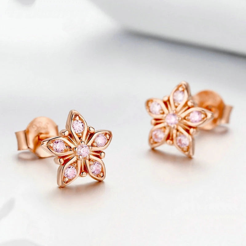 Petites boucles d'oreilles fleurs