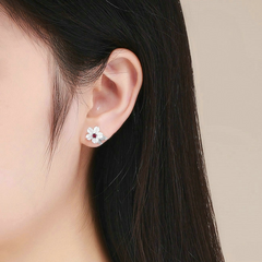 Boucles fleurs rouges blanches