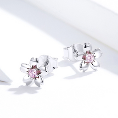 Clous d'oreilles fleurs roses argent
