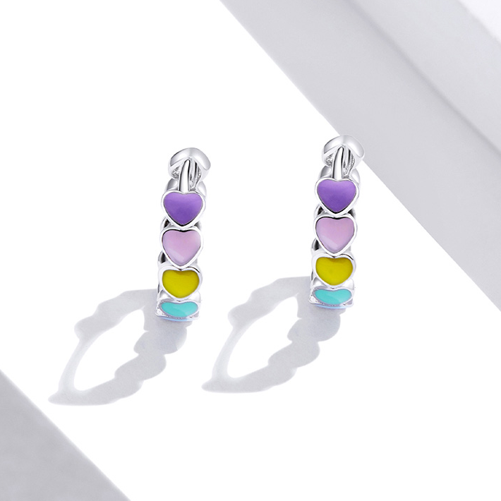 Bijoux d'oreilles cœurs