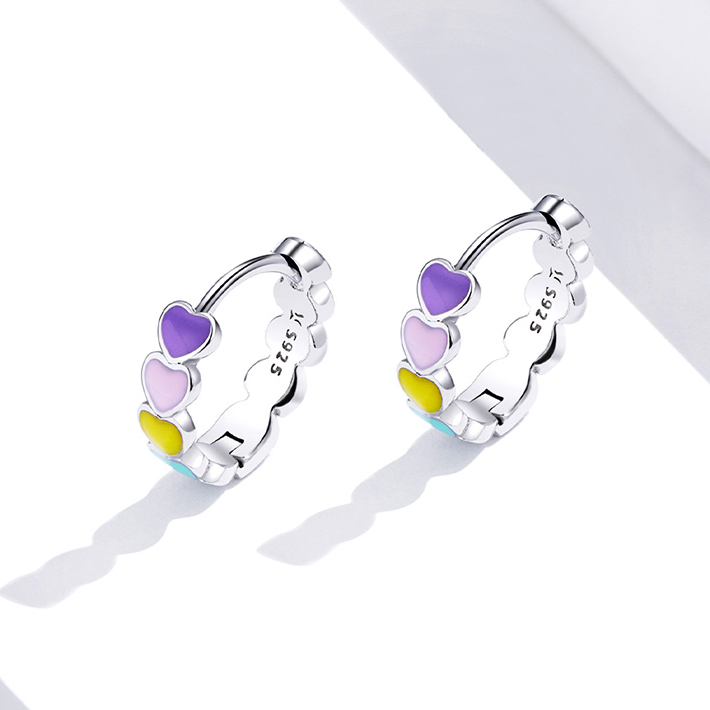 Bijoux d'oreilles cœurs