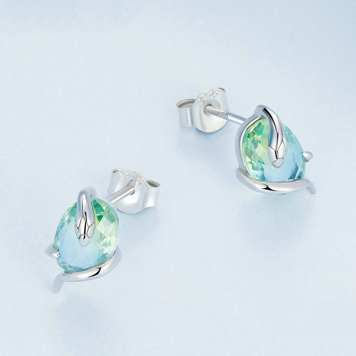 Boucles serpent pierre verte