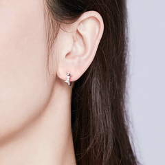 Boucles d'oreilles huggies étoiles