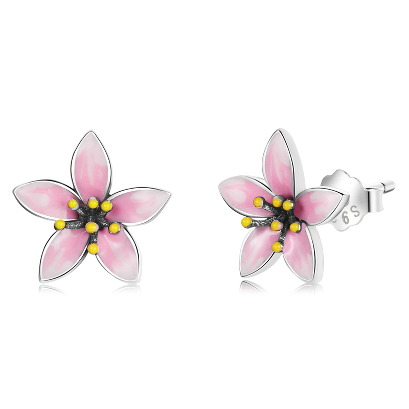 Clous d'oreilles fleurs roses