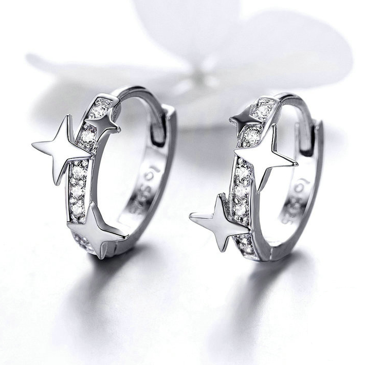Boucles d'oreilles huggies étoiles